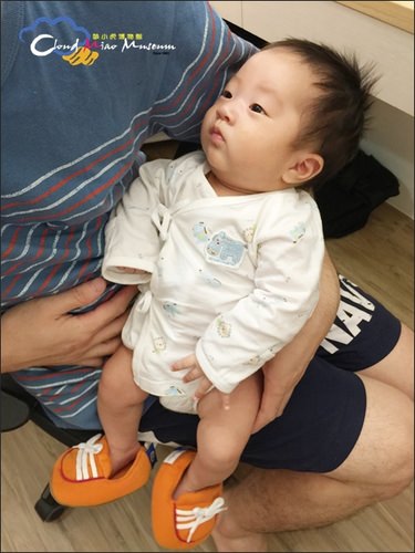 果果給了我一個小叮噹口袋,在我肚子上留下一道微笑袋口,雖然沒有時光機跟任意門,卻從此擁有了各式神力要來當一個好媽媽! - 第45張圖