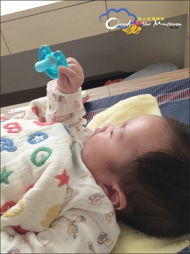 果果給了我一個小叮噹口袋,在我肚子上留下一道微笑袋口,雖然沒有時光機跟任意門,卻從此擁有了各式神力要來當一個好媽媽! - 第90張圖