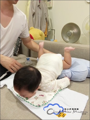 果果給了我一個小叮噹口袋,在我肚子上留下一道微笑袋口,雖然沒有時光機跟任意門,卻從此擁有了各式神力要來當一個好媽媽! - 第39張圖