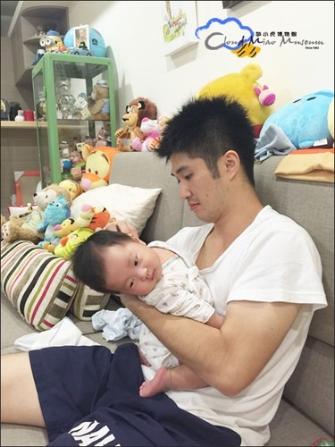 果果給了我一個小叮噹口袋,在我肚子上留下一道微笑袋口,雖然沒有時光機跟任意門,卻從此擁有了各式神力要來當一個好媽媽! - 第86張圖