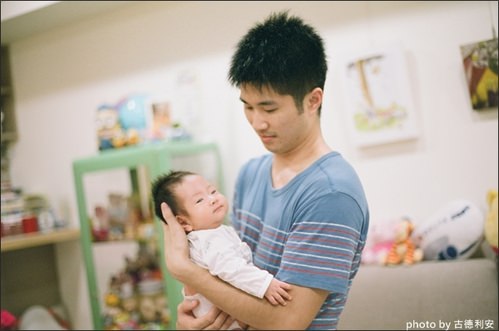 果果給了我一個小叮噹口袋,在我肚子上留下一道微笑袋口,雖然沒有時光機跟任意門,卻從此擁有了各式神力要來當一個好媽媽! - 第80張圖
