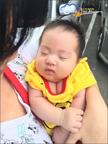 果果給了我一個小叮噹口袋,在我肚子上留下一道微笑袋口,雖然沒有時光機跟任意門,卻從此擁有了各式神力要來當一個好媽媽! - 第42張圖
